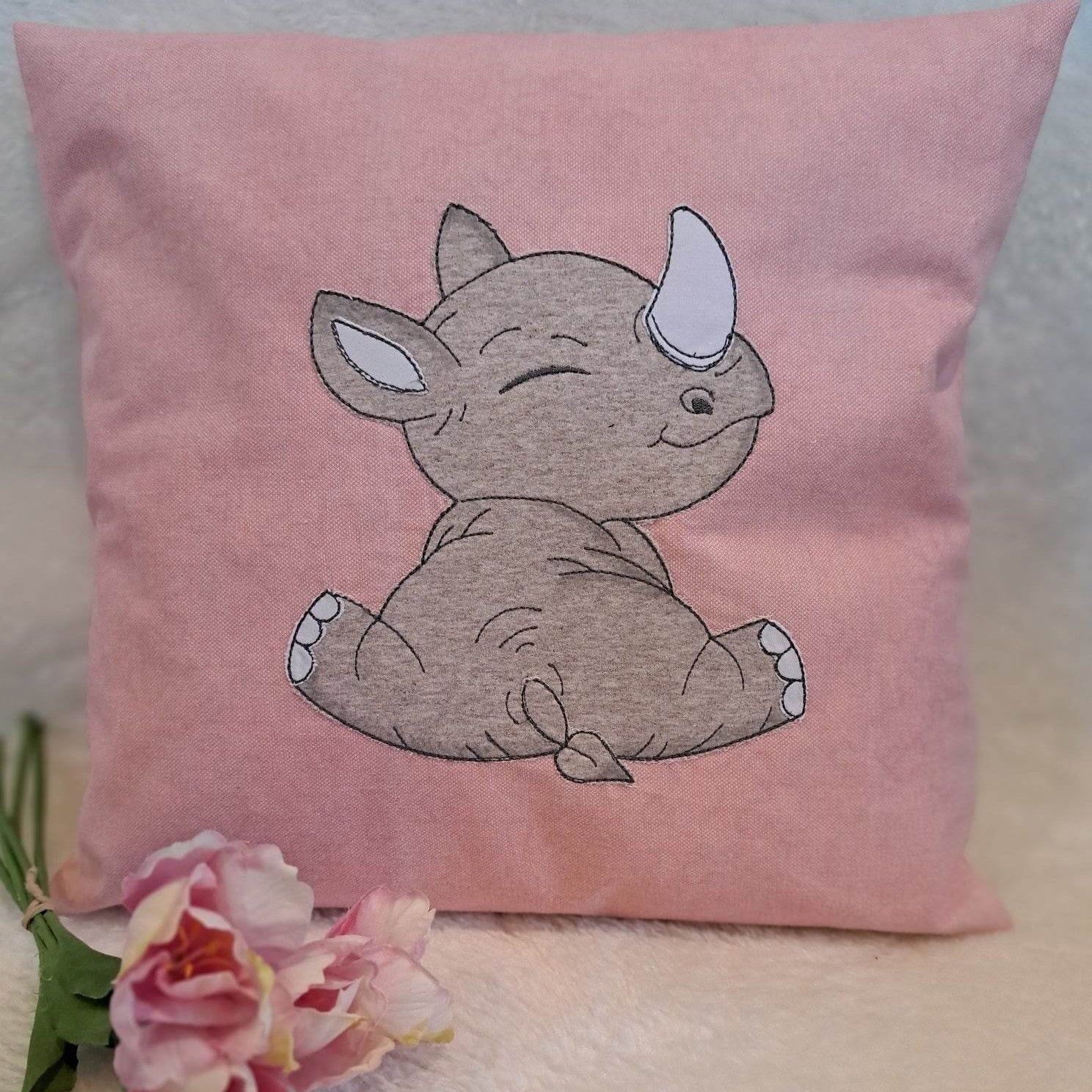 Stickdatei *Nashorn Nino* Doodle 13x18 16x26 20x20 - Sewando