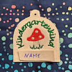 Stickdatei - Anhänger Kindergartenkind (personalisierbar) - Sewando