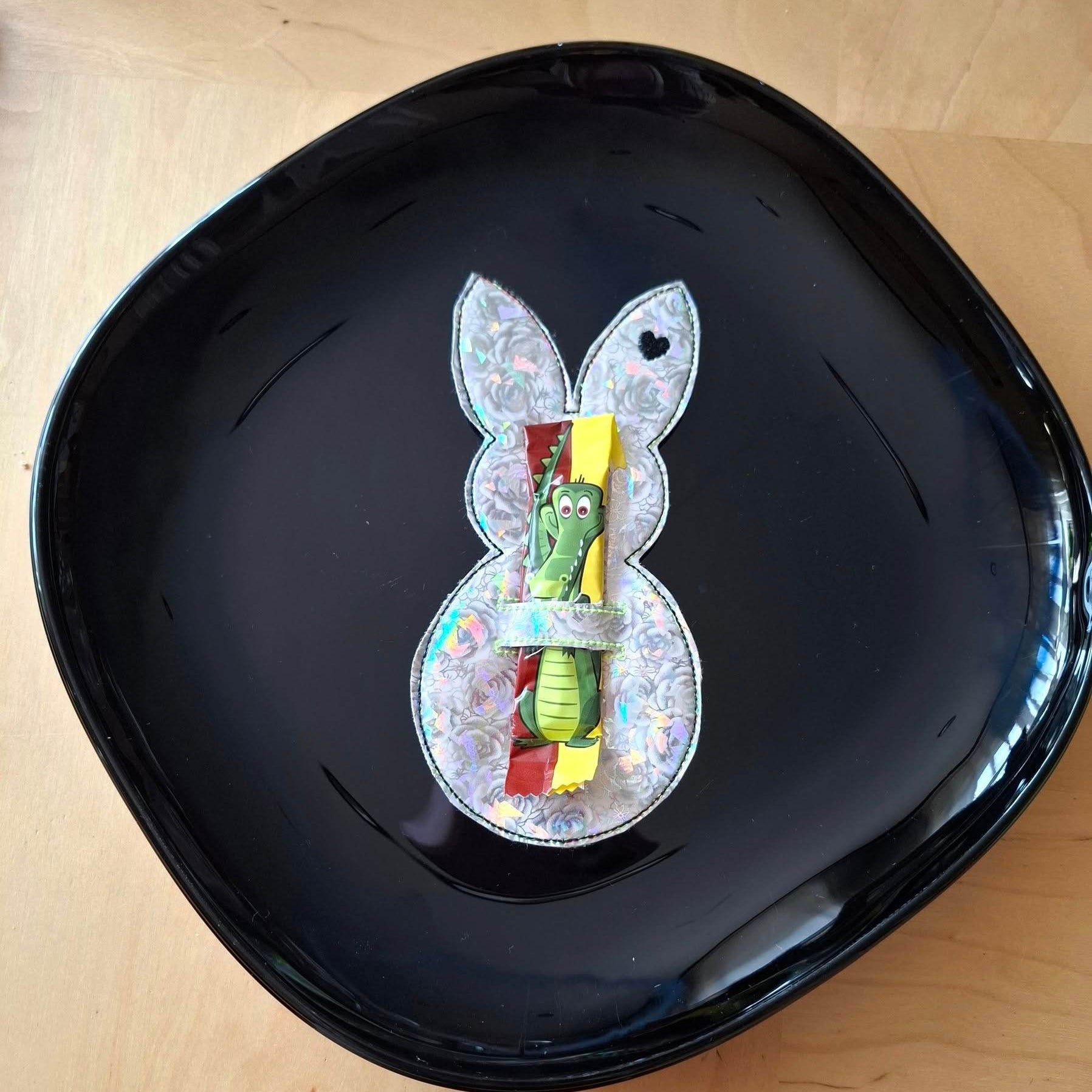 Stickdatei - Multi-Hase für Schokoriegel, Geldscheine, Besteck etc. - Sewando