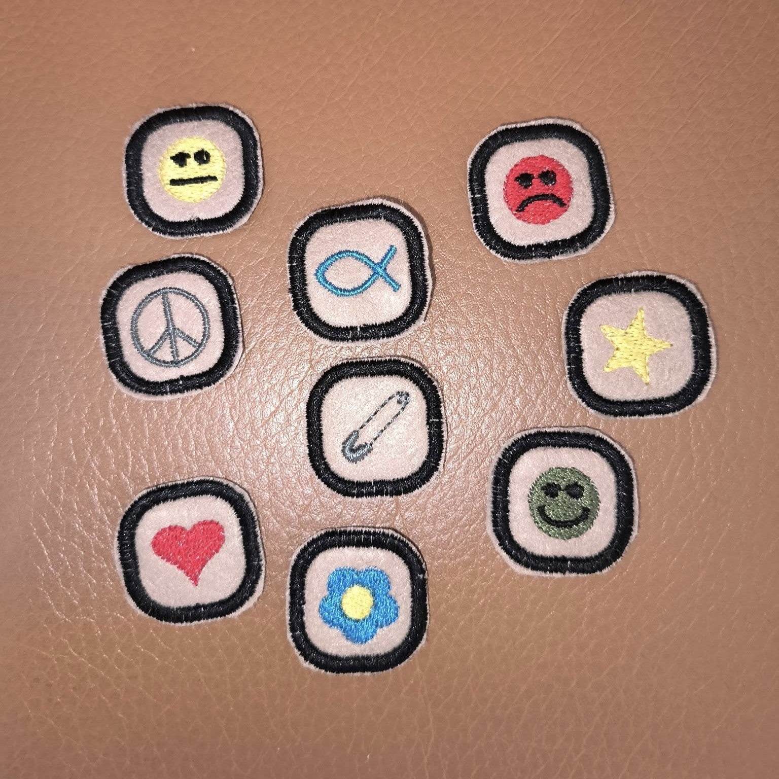 Stickdatei - Mini-Buttons (18 Motive) - Sewando