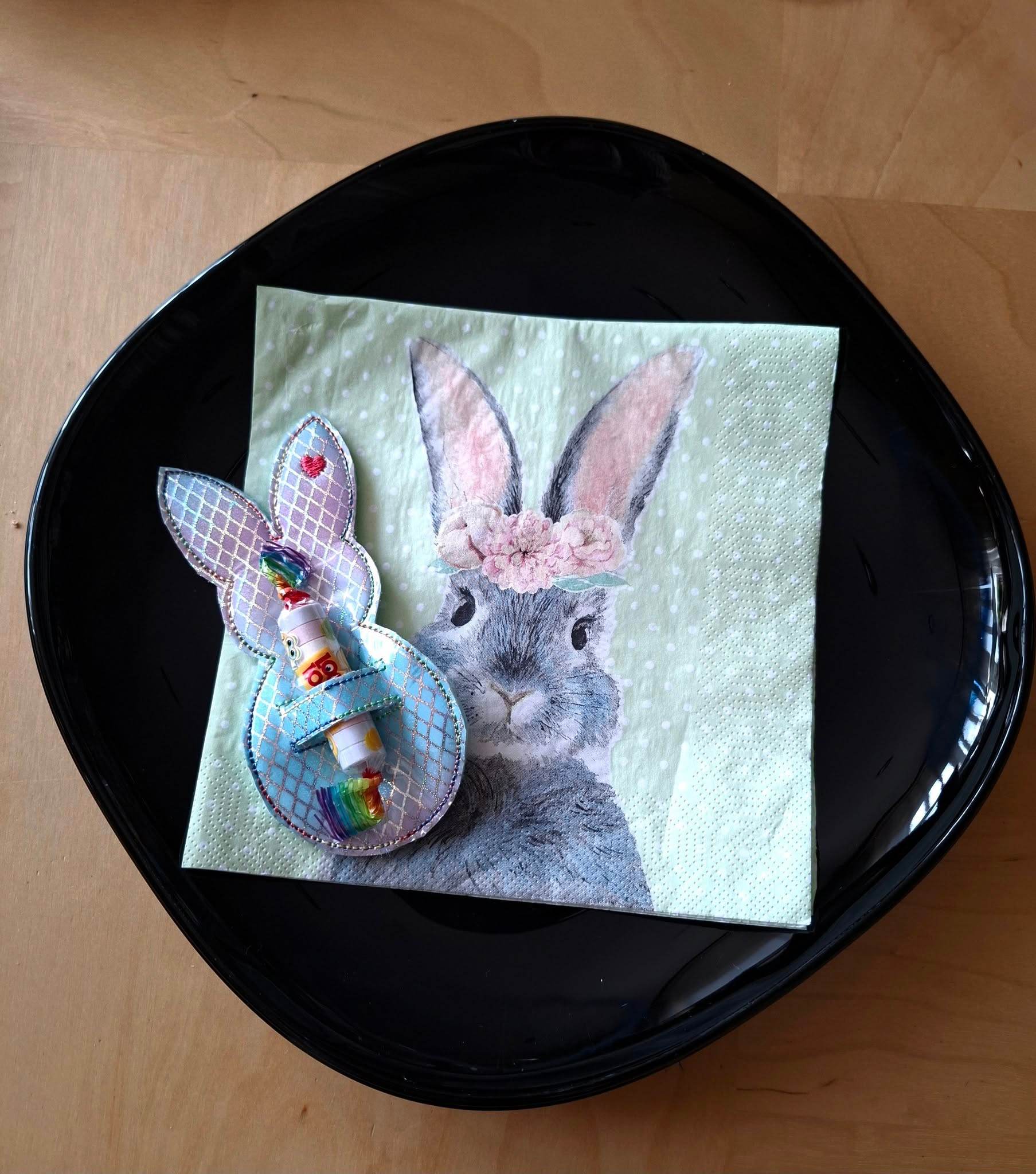 Stickdatei - Multi-Hase für Schokoriegel, Geldscheine, Besteck etc. - Sewando