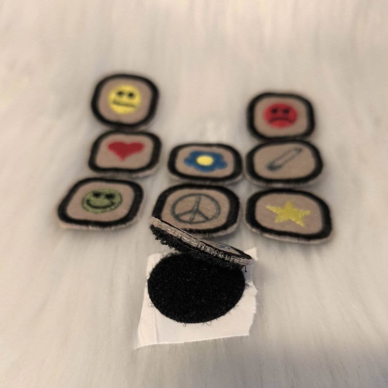 Stickdatei - Mini-Buttons (18 Motive) - Sewando