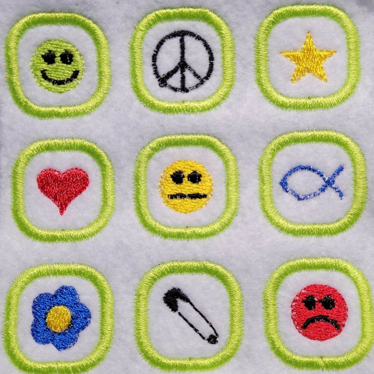 Stickdatei - Mini-Buttons (18 Motive) - Sewando