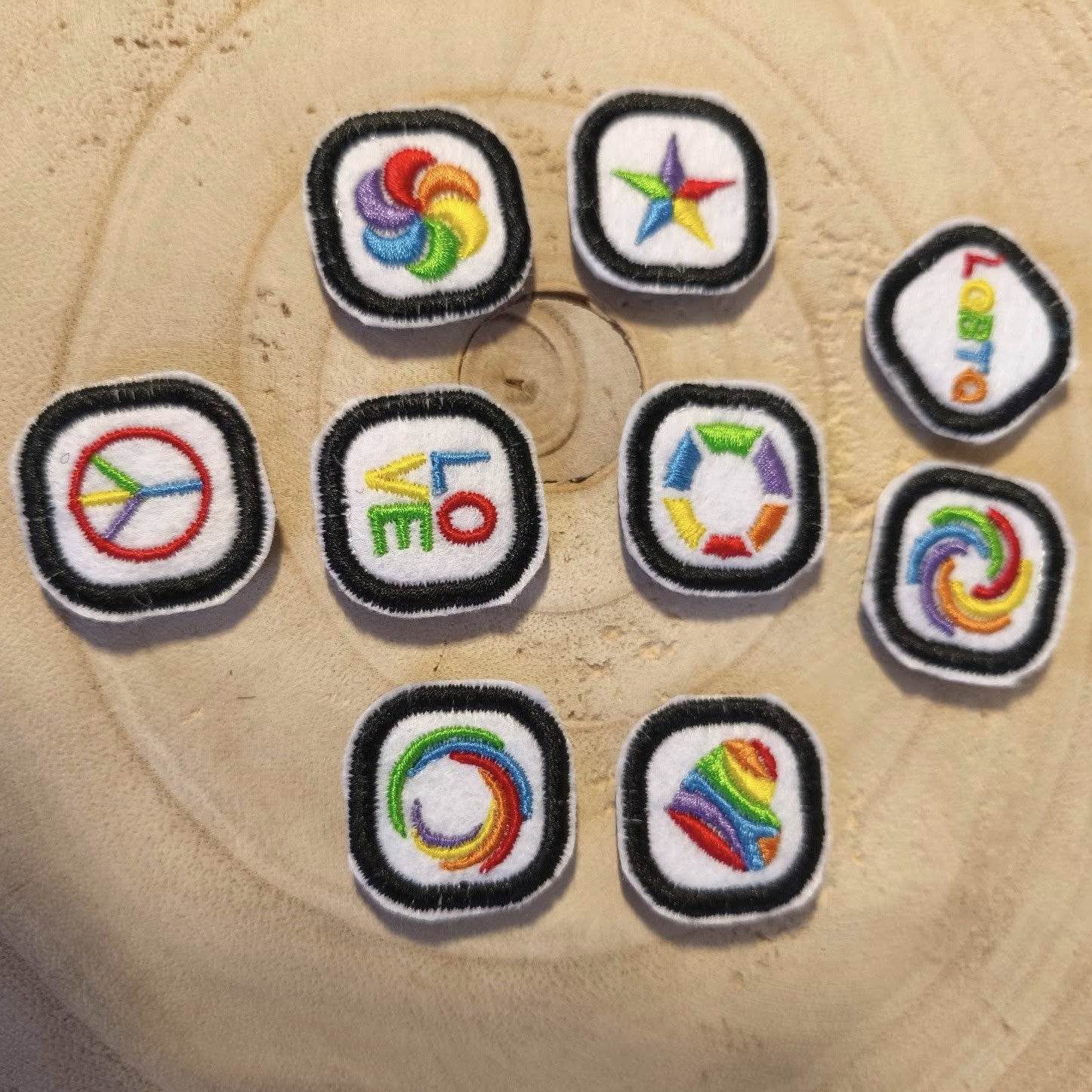 Stickdatei - Mini-Buttons (18 Motive) - Sewando