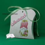 Plotterdatei Erdbeer Wichtel Hugo Sublimation, Digistamp, Digipaper ! - Sewando