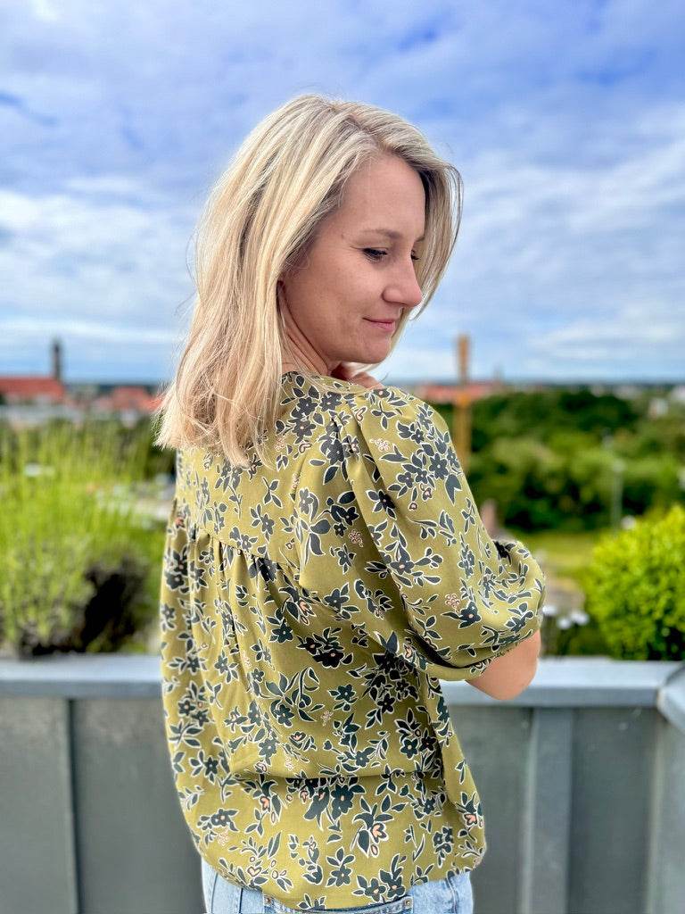 Schnittmuster Bluse POPPY - mit Puffärmeln und Variante Tunika und Kleid | Gr. 32-50 (PDF) - Sewando