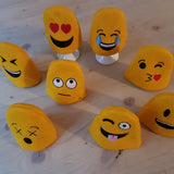Stickdatei - 8 Eierwärmer "Emojis"