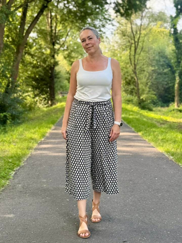 Schnittmuster Damen Hose ERICE Gr. 32-56 Culotte, Shorts - Sewando