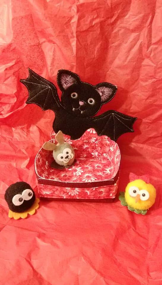 Stickdatei - Naschbox Fledermaus in 2 Größen - Sewando