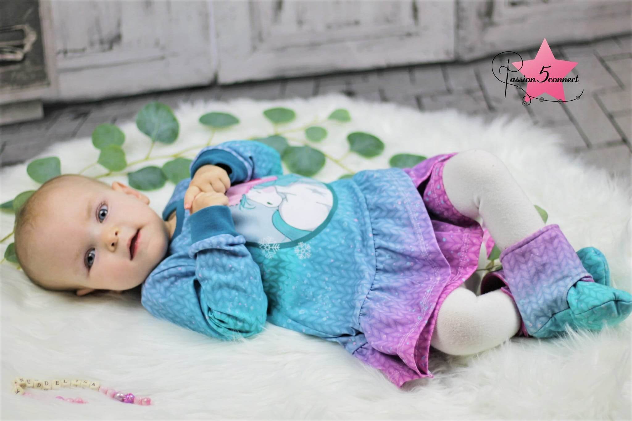 Schnittmuster Aya Pullover Kleid Gr. 80 bis 152 - Sewando