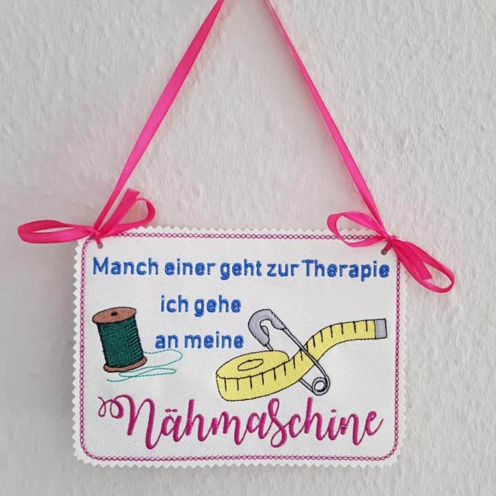 Stickdatei - Schild Therapie Nähmaschine - Sewando