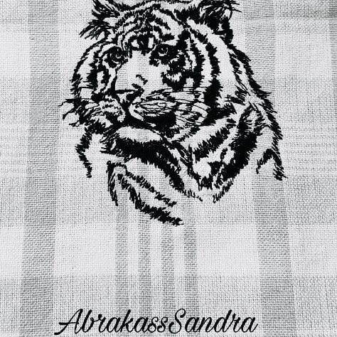 Tiger Stickdatei – Ausdrucksstarkes Blackwork-Motiv für elegante Wildnis-Projekte - Sewando