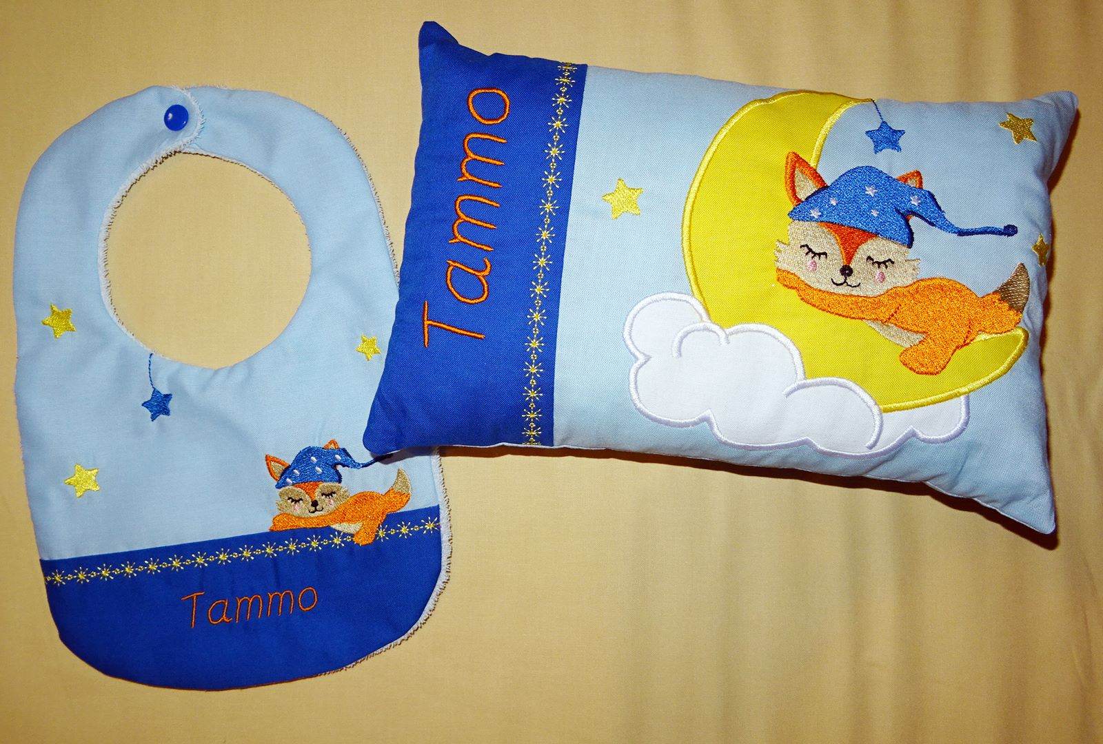 Stickdatei - Fuchs auf dem Mond Kissen und Laetzchen SET ITH - Sewando