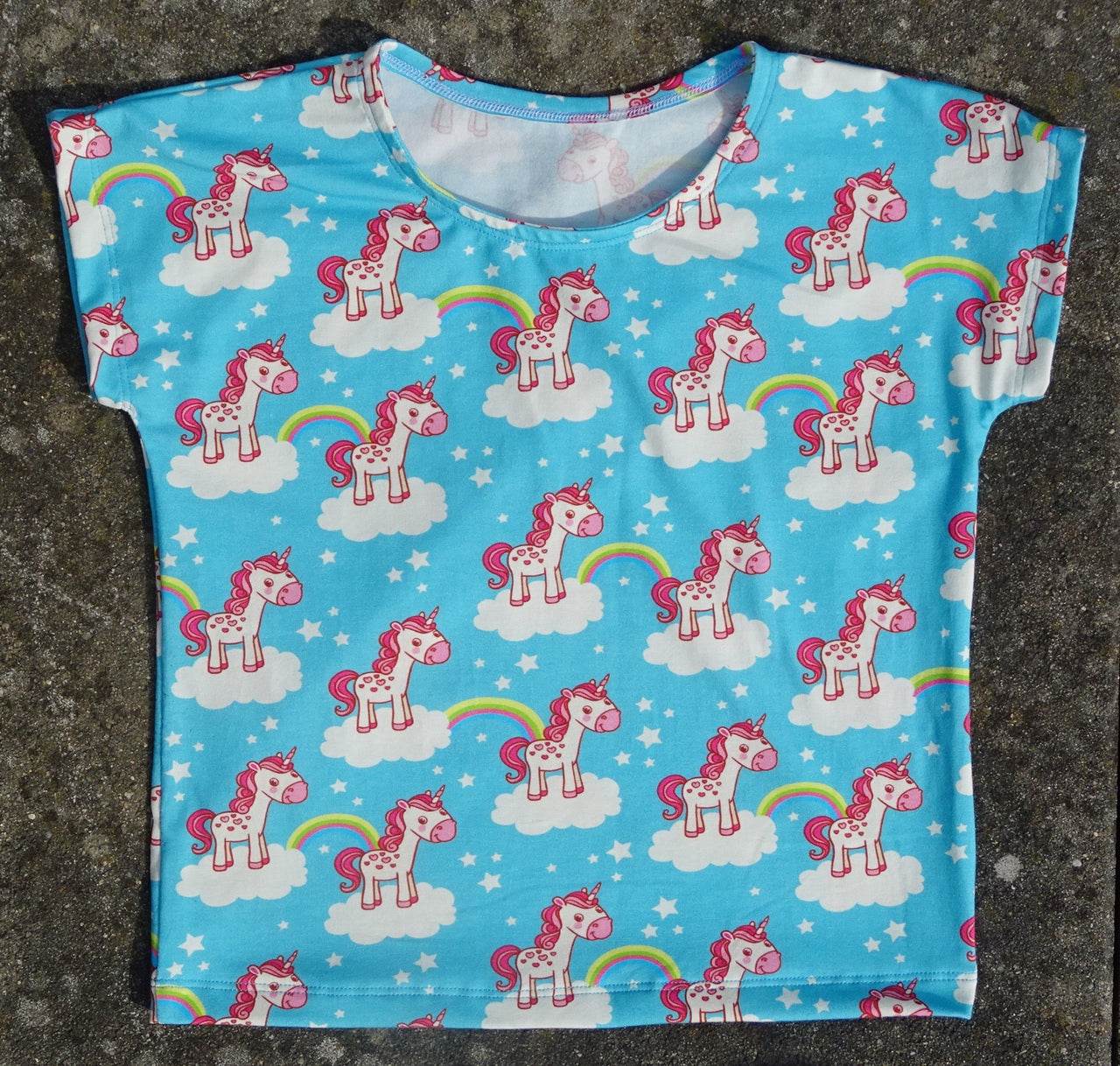 einfaches basic Kinder Shirt nähen mit Schnittmuster - Sewando