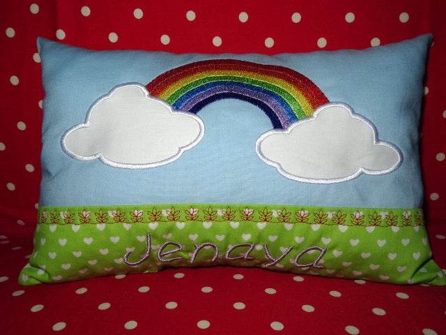 Regenbogen inkl. Kissen ITH Stickdatei - Sewando