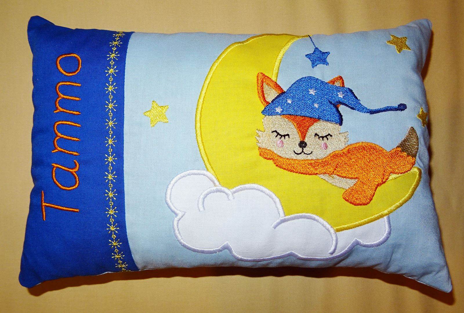 Stickdatei - Fuchs auf dem Mond Kissen und Laetzchen SET ITH - Sewando