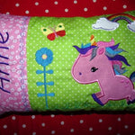 Stickdatei Einhorn und Schmetterling mit Regenbogen - Sewando