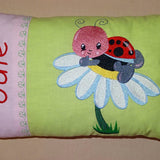 Stickdatei - Kaefer Marienkaefer auf Blume Kissen und Laetzchen SET ITH