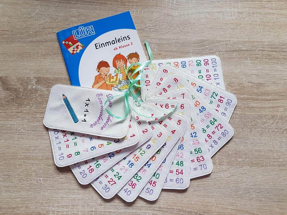 Stickdatei - ITH Einmaleins (1-10) + Deckblatt und Blanko-Datei zum Selbstgestalten - Sewando