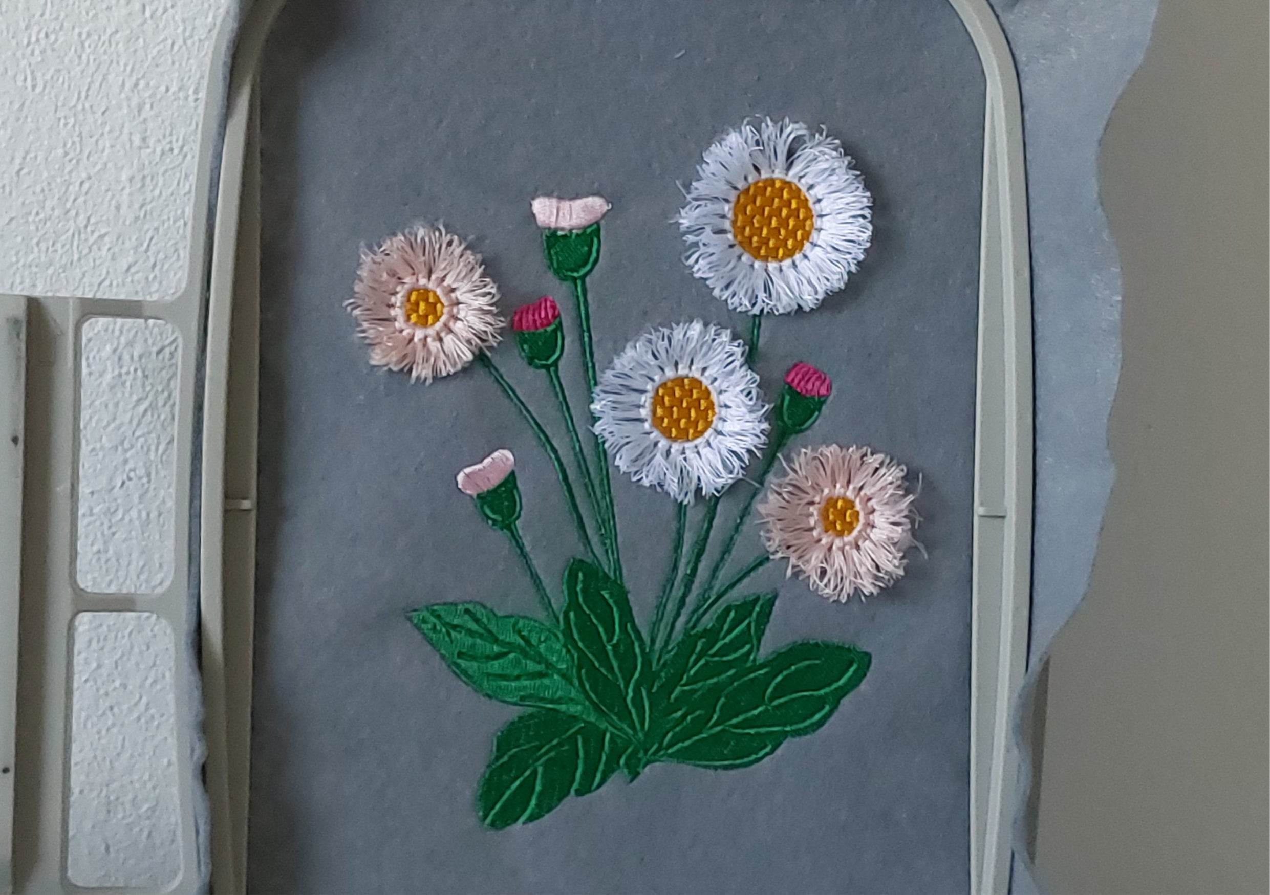 Stickdatei Gänseblümchen Fransen, Daisy, Rahmen 13x18 cm (4.94 x 6.11'') - Sewando