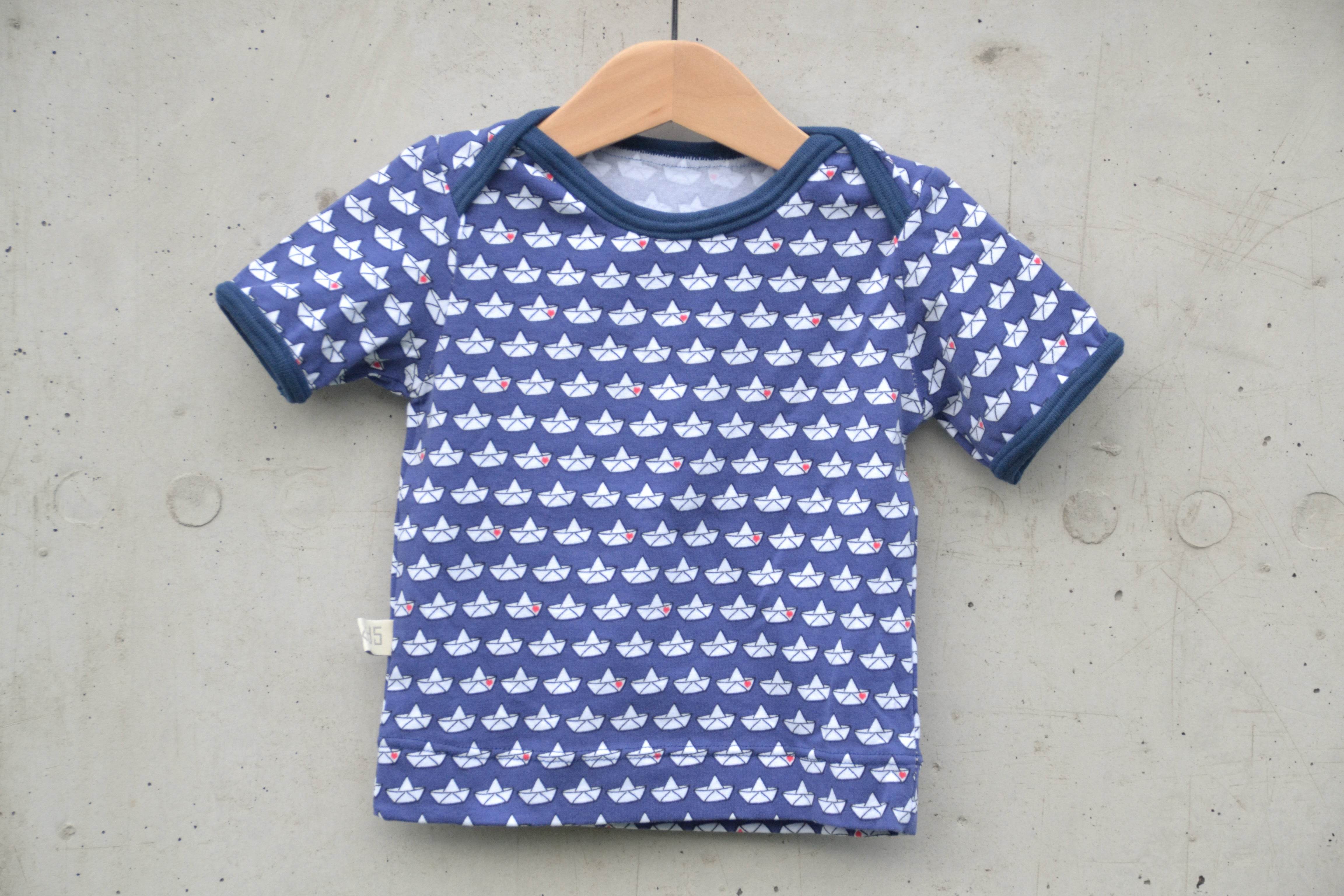 Baby-Basic-Shirt Schnittmuster mit amerikanischem Ausschnitt Gr. 50-92 : - Sewando