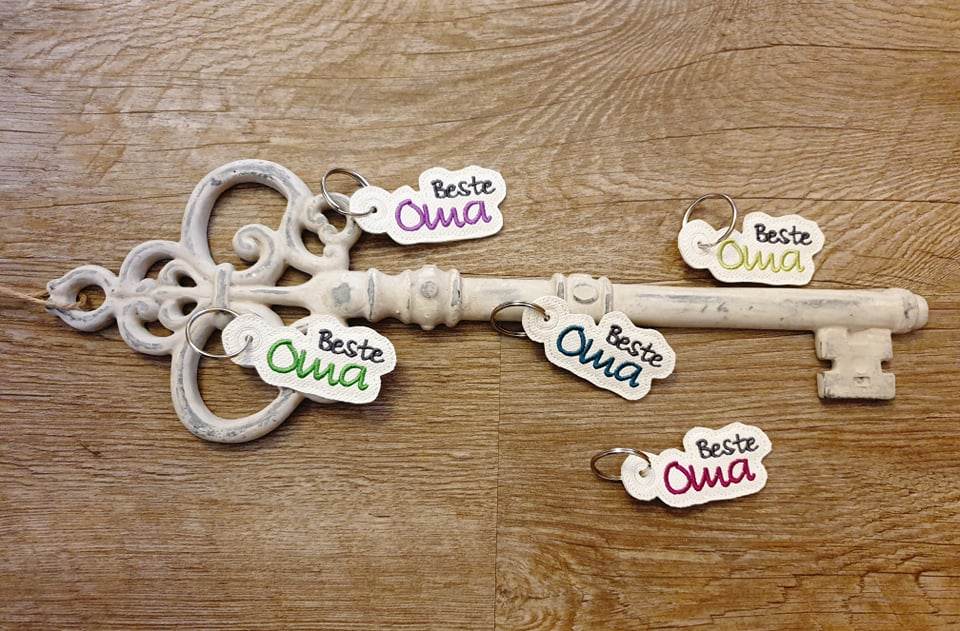 Stickdatei - Anhänger Beste Oma / Bester Opa - Sewando