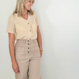 Schnittmuster Bluse DAISY - V-Ausschnit mit Rüsche, Kurzarm | Gr. 32-50 (PDF) - Sewando