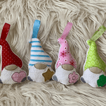 Stickdatei Schlüsselanhänger Wichtel Gnome mit Herz Set 907 - Sewando