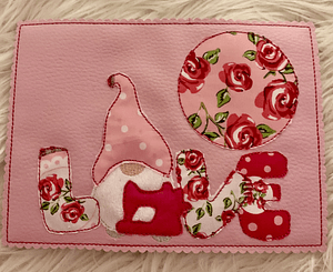 Stickdatei Mug Rug Doodle Wichtel Gnome in Love Set 907 - Sewando