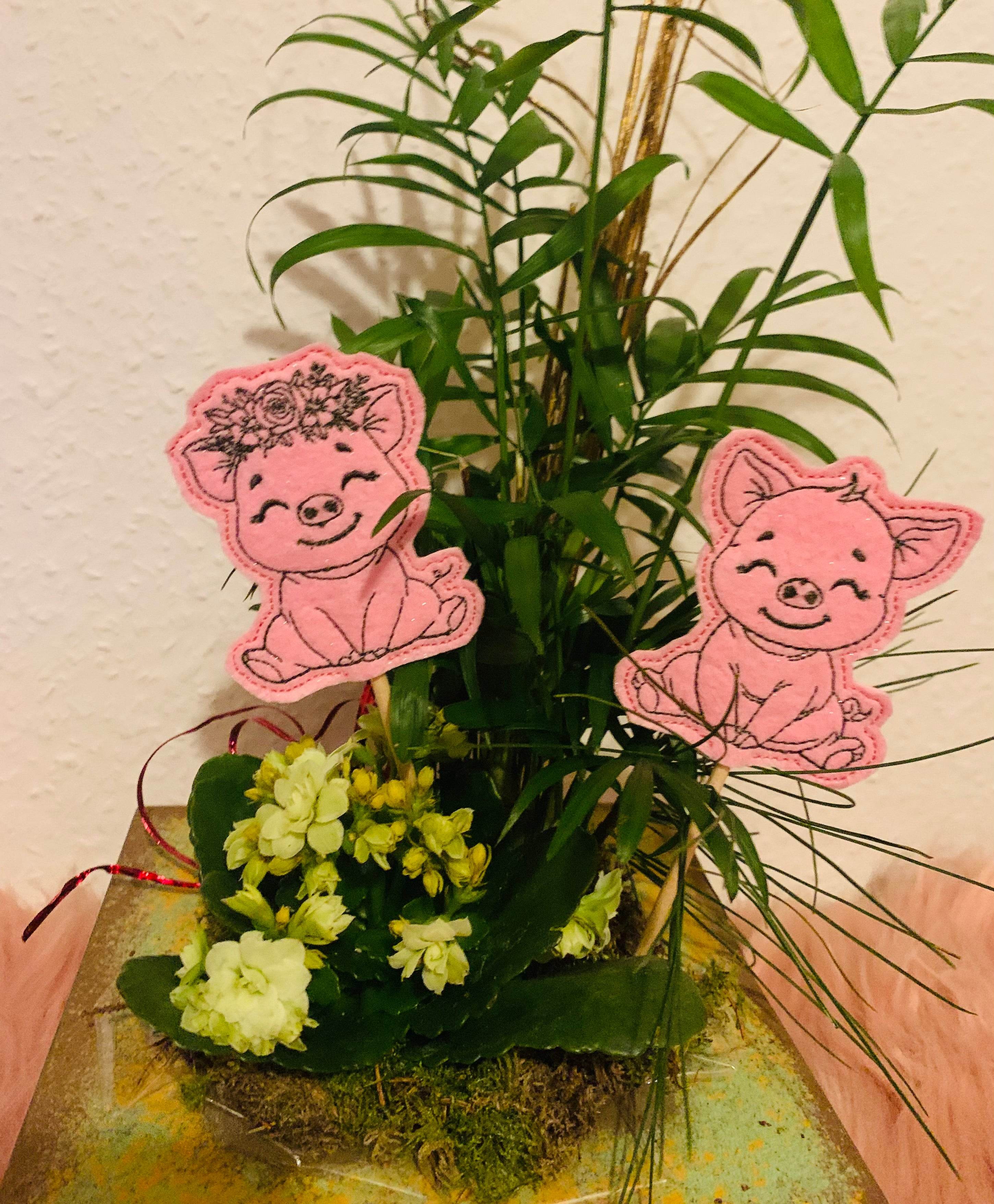 Stickdatei Schwein Stabhalter Blumenstecker Set 992 - Sewando