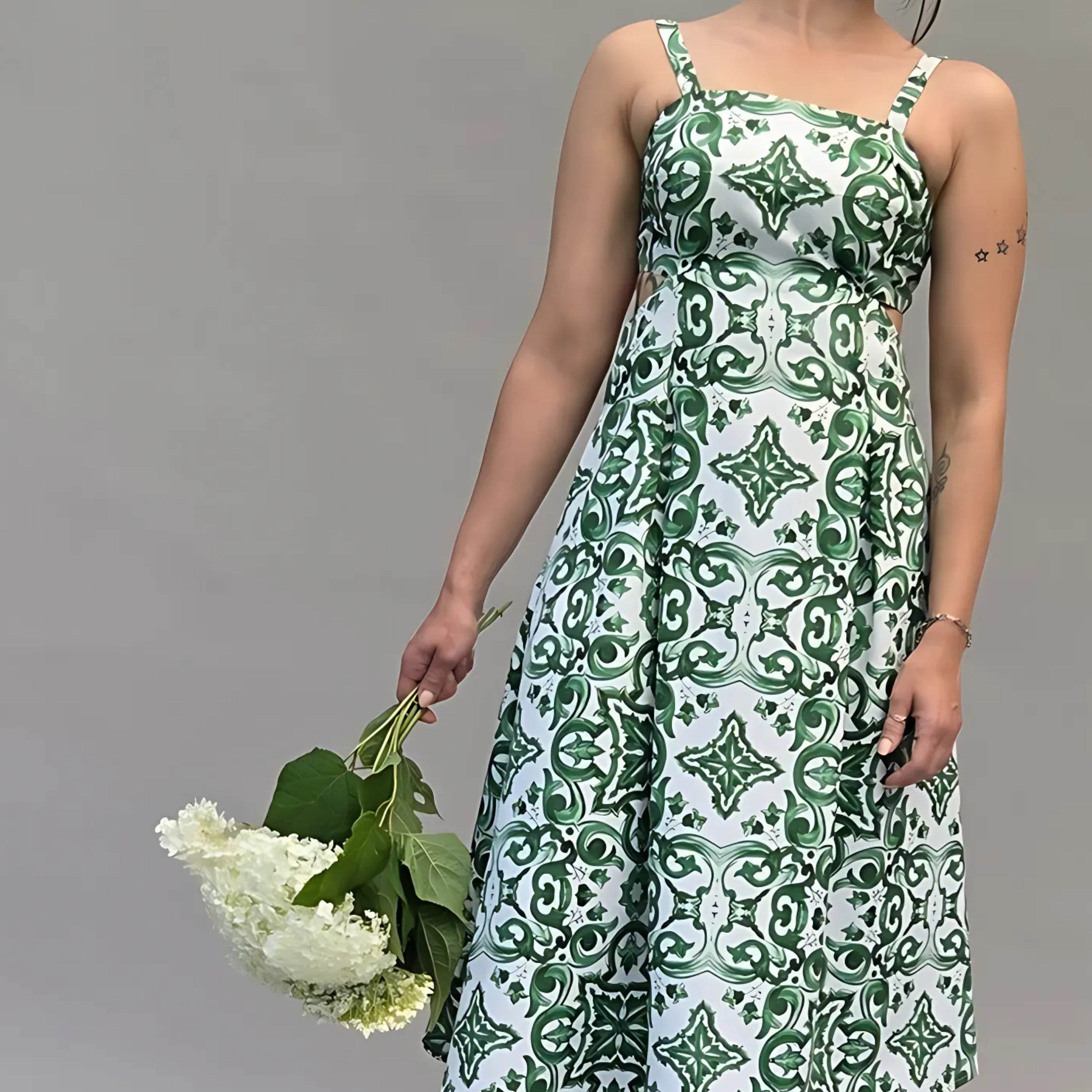 Sommerkleid mit Tunnelzug und Kellerfalten, luftiges Damenkleid mit Taschen, Trägern und gesmoktem Rücken - Sewando