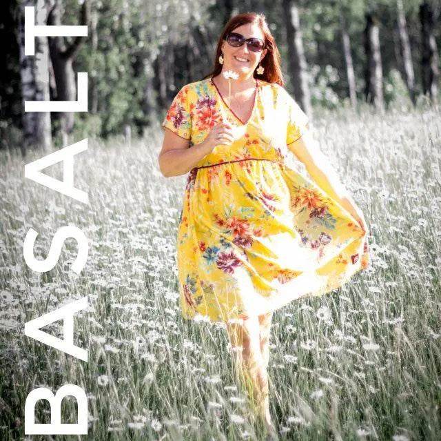 Schnittmuster Basic-Dress Basalt Gr. A - M DE/EN/FR BU 76-134cm - Sewando