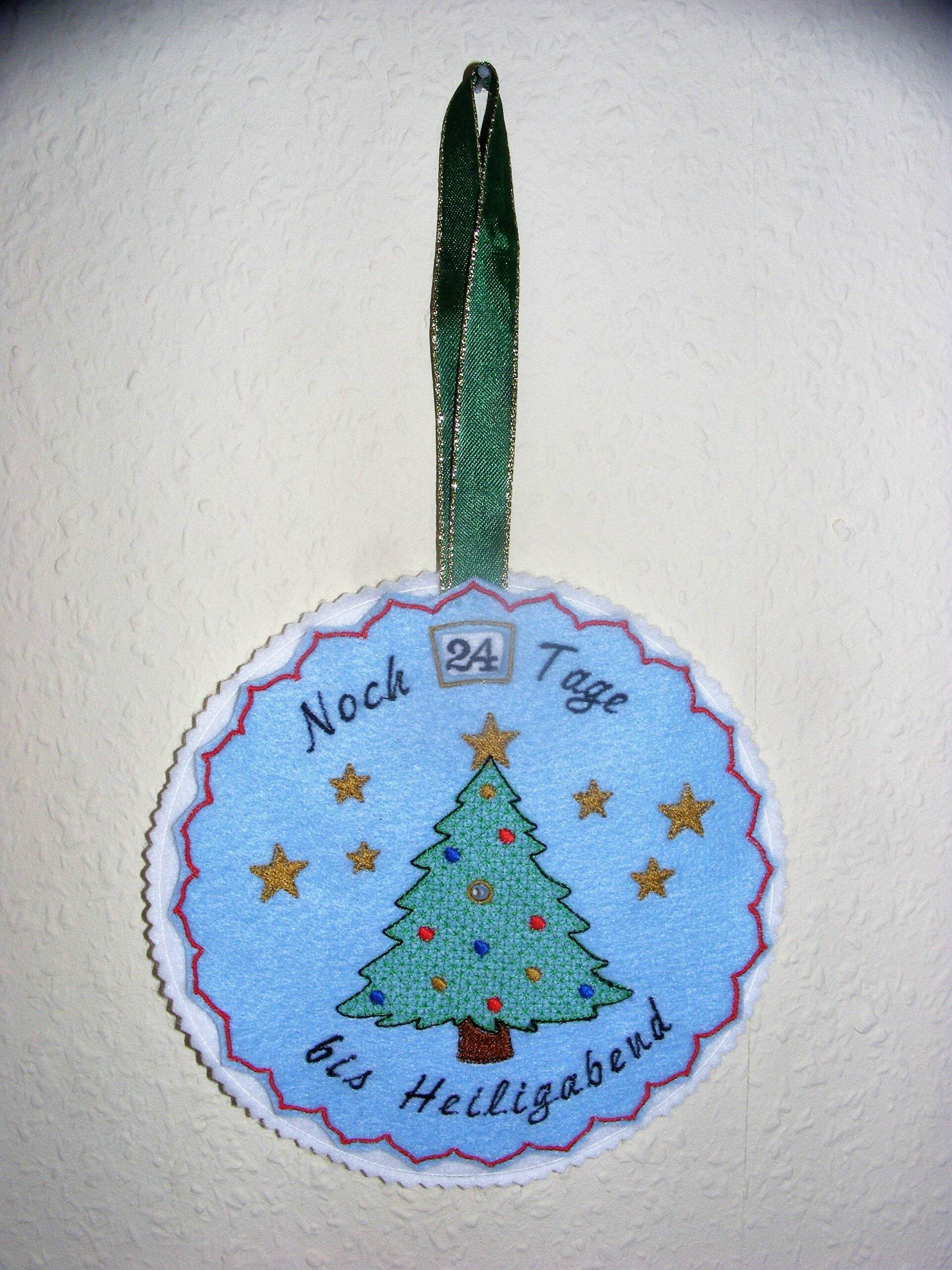 Stickdatei - Adventskalender / Drehkalender Tannenbaum - Sewando