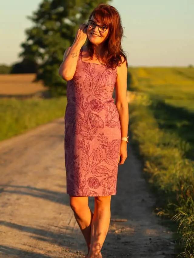 Schnittmuster Kleid Epidot Etuikleid Gr. A-M DE/EN/FR. BU 76-134cm - Sewando