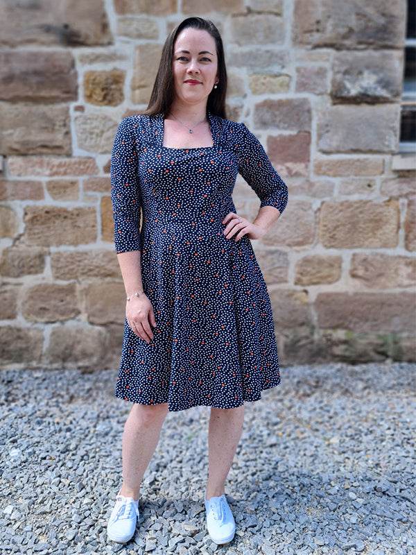 Schnittmuster Ginette - Shirt oder Kleid mit Trapezausschnitt und Raffung Gr. 34-54 - Sewando