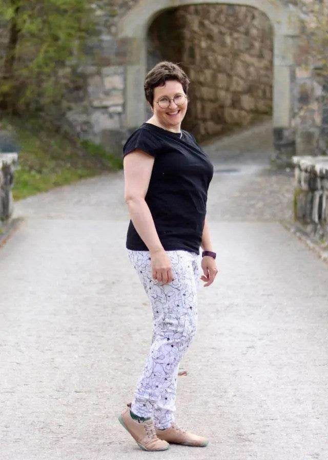 Schnittmuster Joggingpants Jardin Gr. A - M DE/EN/FR HU 86-134cm - Sewando