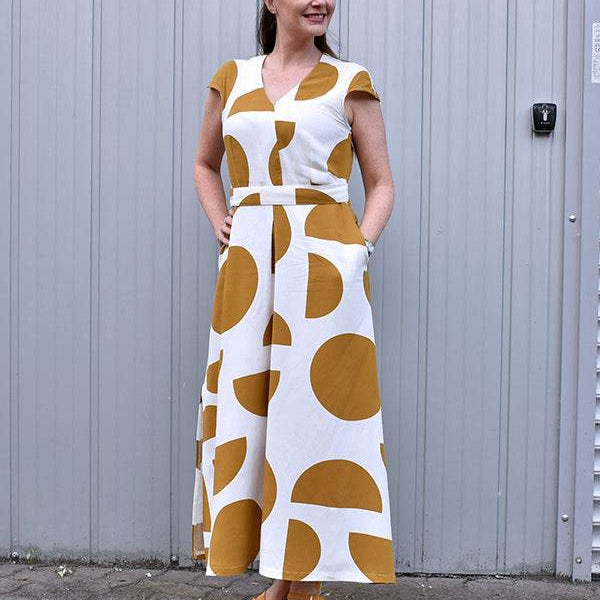 Schnittmuster Kevia - Kleid mit Kellerfalte Gr. 34-54 - Sewando