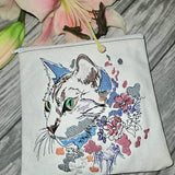 Katzenkopf mit floraler Umrahmung im Doodle-Stil für deine Stickmaschine - Sewando