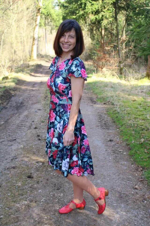 Schnittmuster Kleid Amazonit Gr. 32 - 56 DE - Sewando