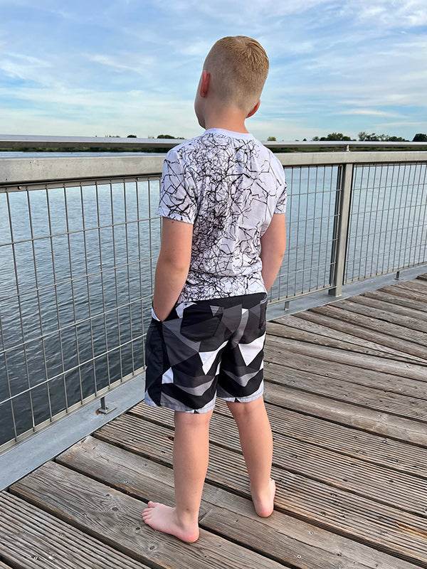 Schnittmuster LEANDRO-Kids Shorts oder Bademode für die Kleinen Gr. 140-164 - Sewando