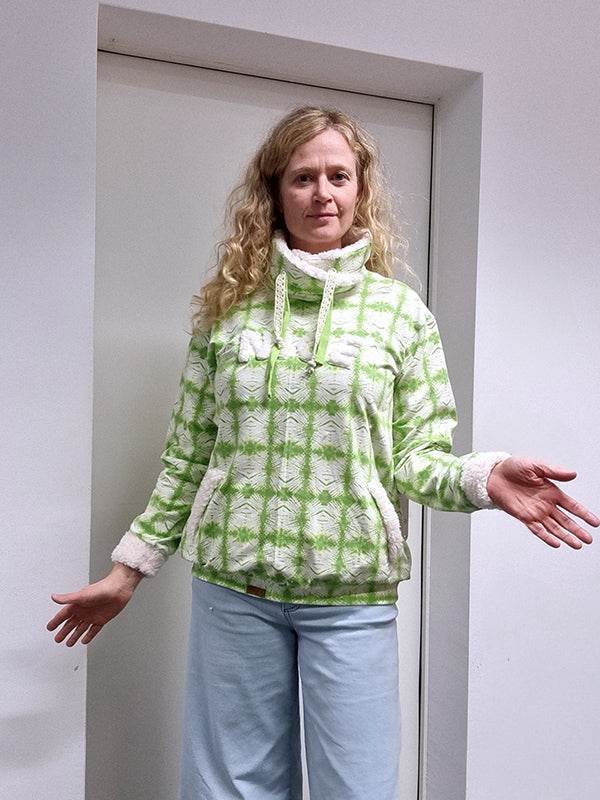 Schnittmuster Merit Sweater, Hoodie mit raffiniertem Rücken Gr. 34-54 - Sewando