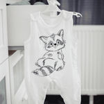 Waschbär Stickdatei – charmantes Doodle-Motiv für Kinder & Kleidung - Sewando