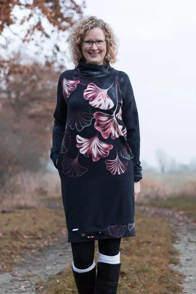 Schnittmuster Hoodiekleid Obsidian Gr. A - M DE/EN/FR - Sewando