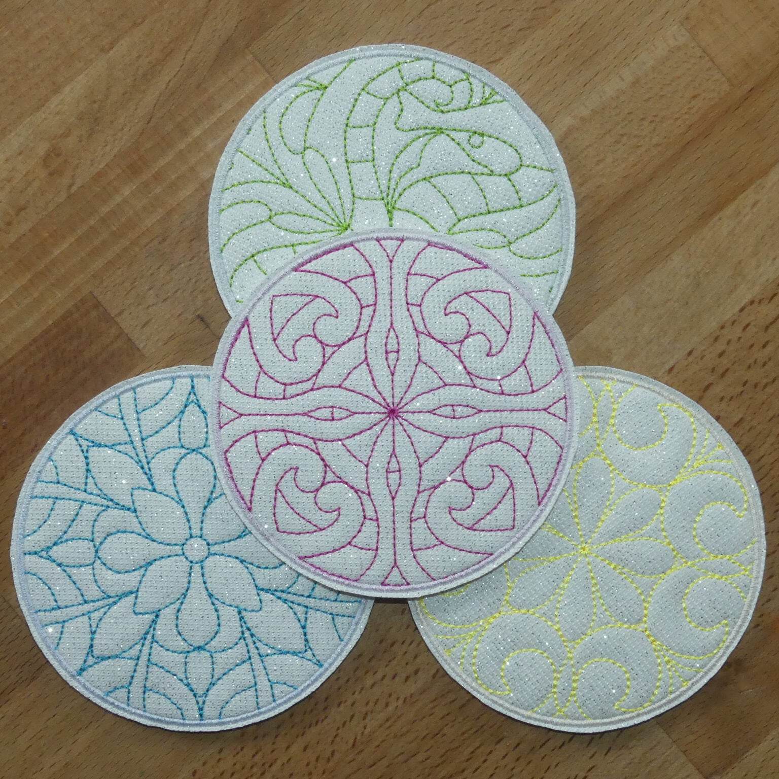 Stickdatei - Untersetzer - Florale MUSTER - Sewando