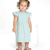 Schnittmuster Mädchenkleid ELLA – Retro Kleid mit Volants für kleine Mädchen in hellem Blau.