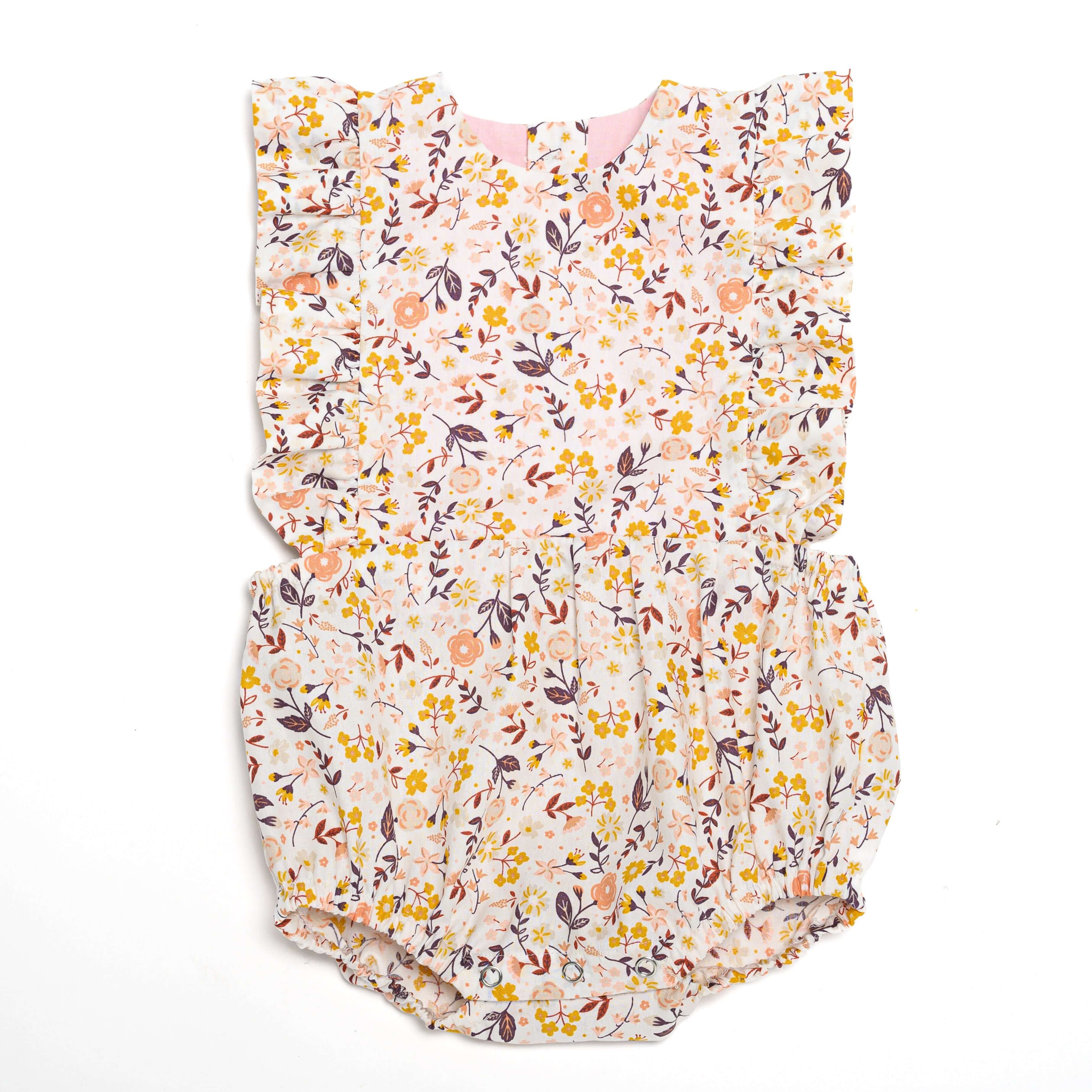 Chiara Schnittmuster Baby Mädchen Bloomer/Kurzoverall  PDF | Sommer-Strampler | Größe 50–92 | Luftig & einfach zu nähen | mit floralem Design.