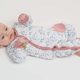Schnittmuster Strampler LISA PDF: Gemütlicher Baby-Strampler in floralem Design, ideal für Babys. Größen 50/56–98/104.