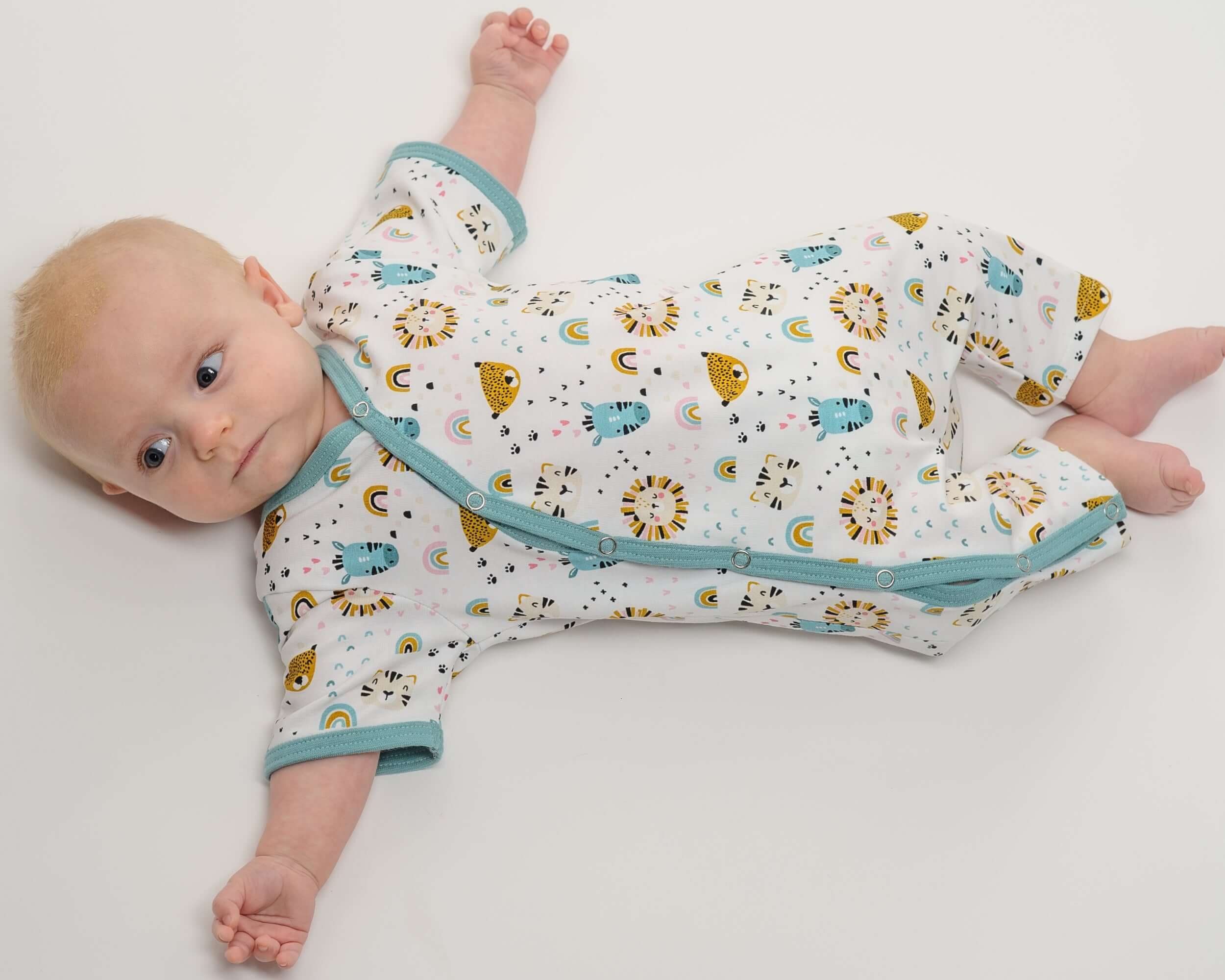 Schnittmuster Strampler LEON PDF 2-in-1 mit Druckknöpfen, Baby im gemütlichen Outfit, Größen 50/56-98/104.