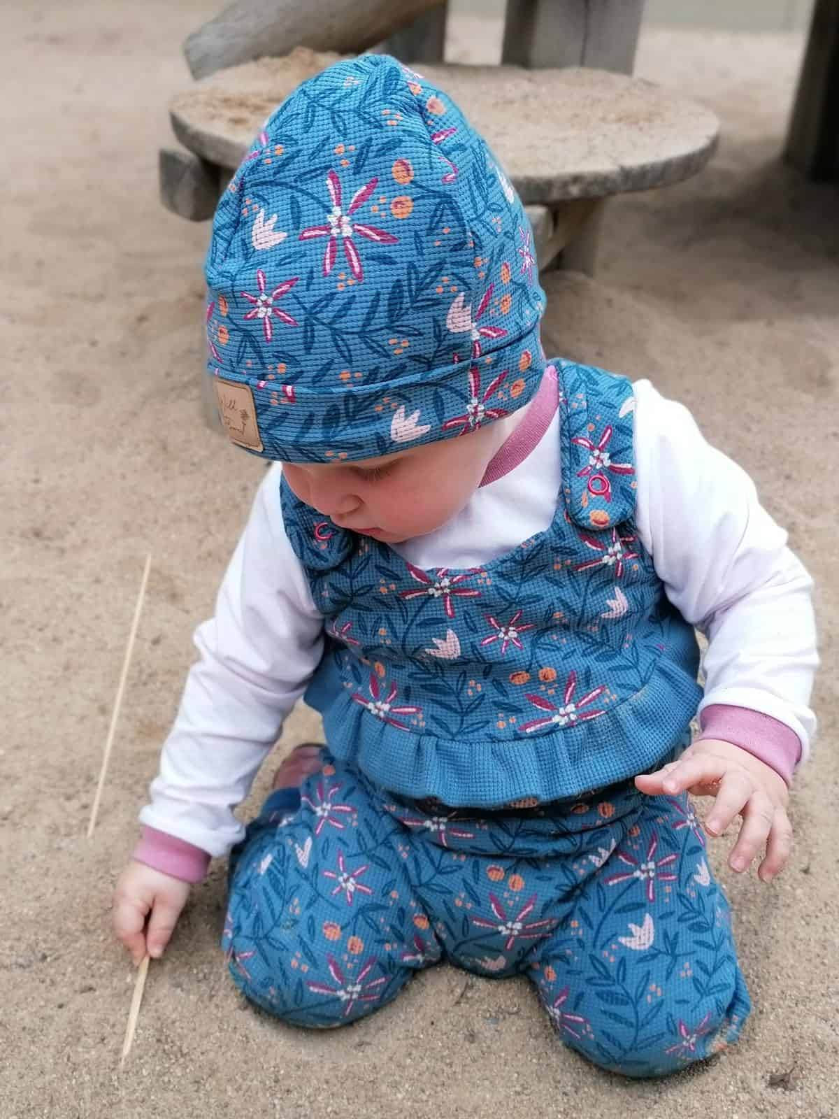 Freebook Happy Baby Mütze & Halstuch 50-92 - Sewando
