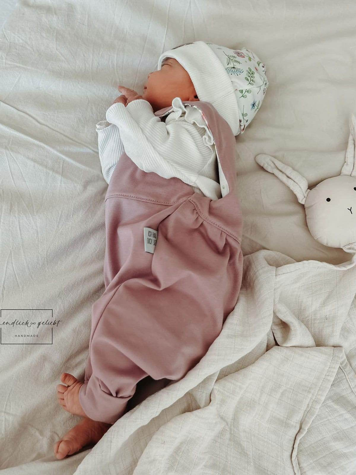 Freebook Happy Baby Mütze & Halstuch 50-92 - Sewando